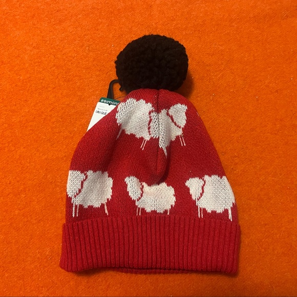 Parkhurst red with white and black sheep jacquard pompom tuque hat NWT - Picture 6 of 6